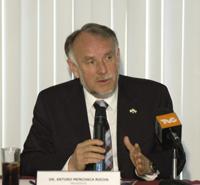 El Dr. Arturo Menchaca Rocha, presidente de la Academia Mexicana de Ciencias.