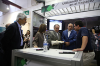 Autoridades de gobierno y del sector académico y de ciencia y tecnología dentro de la instalación que preparó el Inmegen en el Centro de Convenciones de San Luis Potosí.