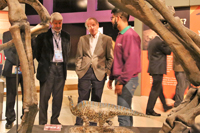 José Manuel Carreras López, gobernador del estado de San Luis Potosí, y José Luis Morán López, presidente de la AMC, en la visita guiada al Museo Laberinto de las Ciencias y Artes donde se exhibe la exposición temporal Dinosaurios Ahora.