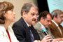 Juan Pedro Laclette, coordinador general del Foro Consultivo Científico y Tecnológico, y Rosaura Ruiz, presidenta de la Academia Mexicana de Ciencias, en la mesa de apertura del Primer Foro Regional sobre Políticas de Ciencia, Tecnología e Innovación en América Latina y el Caribe.