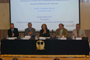 Juan Pedro Laclette, coordinador general del Foro Consultivo Científico y Tecnológico; Eduardo Bárzana, director de la Facultad de Química de la UNAM; Rosaura Ruiz, presidenta de la AMC; Howard Alper, investigador de la Universidad de Ottawa, y Armando Cabrera, investigador del Instituto de Química de la UNAM, durante la ceremonia de ingreso del distinguido químico como miembro correspondiente de la AMC.