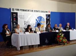 El foro fue organizado por la Universidad Pedagógica Nacional.