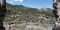 Sitios con actividades mineras en el pasado que después fueron abandonados, hoy son pueblos fantasma. Letizia Odeth Silva Ontiveros, investigadora del Instituto de Geografía de la UNAM, trabaja en un proyecto para conocer lo que sucede con estos lugares y con la vida de sus pobladores después de que concluyen las labores mineras.