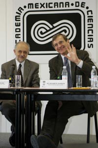 Molina y Schrock dieron una conferencia de prensa en la AMC.