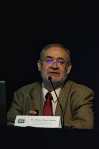 Doctor Víctor Pérez Abreu, director del programa Verano de la Investigación Científica.