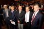 El presidente de la AMC, José Luis Morán y los cuatros galardonados con el Premio Crónica 2017: Antonio Lazcano (Academia), Eduardo Matos (Cultura), Gerardo Herrera (Ciencia y Tecnología) e Itzcóatl Tonatiuh Bravo, rector de la Universidad de Guadalajara (Comunicación Pública).