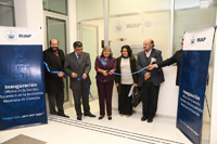 José Ramón Eguibar, Ygnacio Martínez, Lilia Meza, Julieta Echeverría y Juan Francisco Rivas en la inauguración oficial de la Oficina de la Sección Sureste II de la Academia Mexicana de Ciencias en las instalaciones de la Benemérita Universidad Autónoma de Puebla.