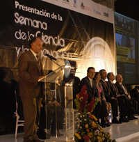 El Dr. Arturo Menchaca Rocha reconoció durante la Presentación de la SCI 2010, que el Distrito Federal representa la mayor concentración de ciencia y cultura en el país, condición que es necesaria para un desarrollo basado en el conocimiento.