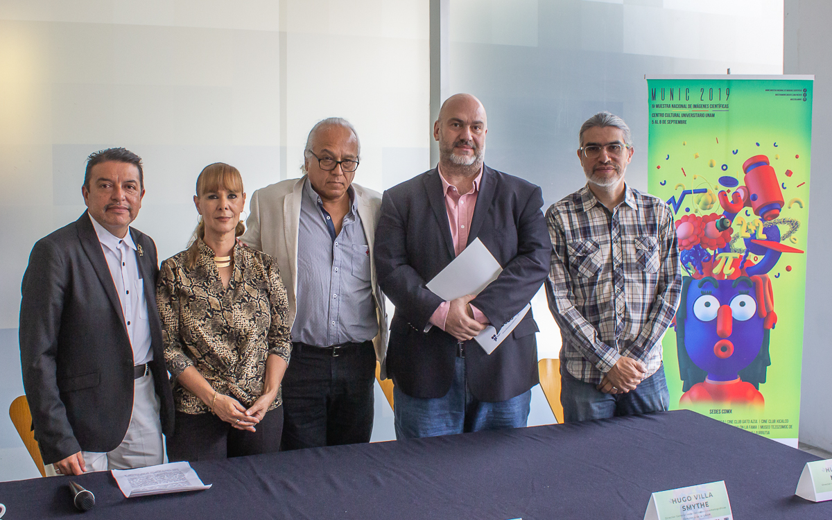 Alejandro Alonso, Roxana Eisenmann, Cristián Calónico, Hugo Villa Smythe y Hugo Félix Mercado, anunciaron la IV edición de la Muestra Nacional de Imágenes Científicas.
